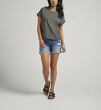 Load image into Gallery viewer, Luxe Tee - Olive
