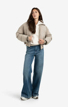 Load image into Gallery viewer, Cropped Puffer Jacket With Collar - Beige
