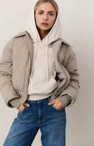 Cropped Puffer Jacket With Collar - Beige