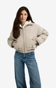 Cropped Puffer Jacket With Collar - Beige