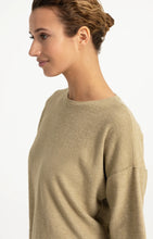 Load image into Gallery viewer, Fine knit oversize shirt with half sleeve - Olive Melange
