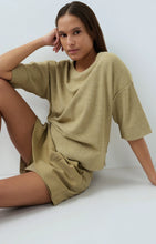 Load image into Gallery viewer, Fine knit oversize shirt with half sleeve - Olive Melange
