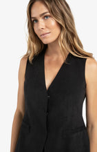 Load image into Gallery viewer, Fitted Gilet - Black
