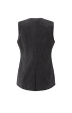 Load image into Gallery viewer, Fitted Gilet - Black
