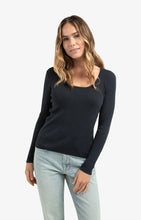 Load image into Gallery viewer, Long sleeve fitted top - Blue
