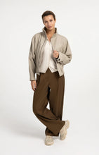 Load image into Gallery viewer, Knitted top with button detail - Off White
