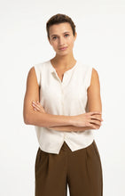 Load image into Gallery viewer, Knitted top with button detail - Off White

