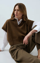 Load image into Gallery viewer, Knitted spencer with collar - Teak brown
