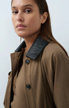 Load image into Gallery viewer, Jacket with contrast collar - Teak Brown Melange
