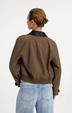 Load image into Gallery viewer, Jacket with contrast collar - Teak Brown Melange
