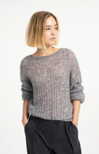 Load image into Gallery viewer, Wool/Cashmere Blend Oversized Cable Sweater - Grey
