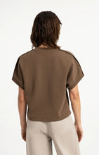 Load image into Gallery viewer, Sleeveless sweatshirt with pleated shoulder detail - Teak Brown
