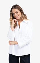 Load image into Gallery viewer, Oversized Blouse with wide cuffs and pocket

