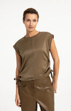 Load image into Gallery viewer, Top with drawstring details - Teak Brown
