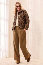 Load image into Gallery viewer, Boucle Leopard Print Coat
