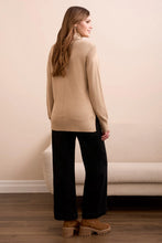 Load image into Gallery viewer, Turtleneck Sweater - Latte

