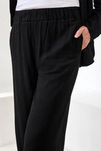 Load image into Gallery viewer, Flowy Linen Blend Wide Leg Pant - Black
