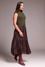 Load image into Gallery viewer, Plisse Floral Print Skirt
