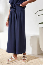 Load image into Gallery viewer, Pleated Flowy Pant - Nautical
