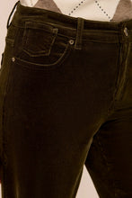 Load image into Gallery viewer, High Rise Stretch Corduroy Wide Leg Pant - Basil
