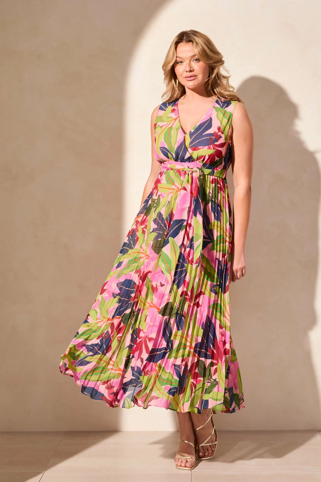 Plisse Maxi Dress - Floral Teaberry