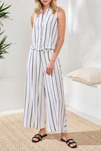 Load image into Gallery viewer, Sleeveless Linen Blend Button Front Top
