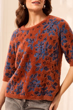 Load image into Gallery viewer, Crew Neck Printed Sweater - Cedar

