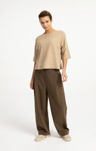 Load image into Gallery viewer, Barrel leg trousers with pleat detail - Teak Brown
